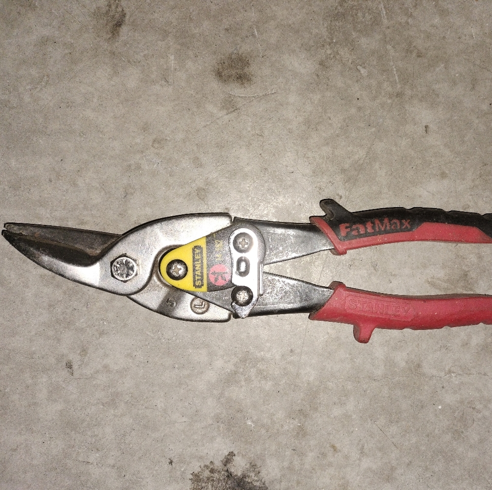 Stanley left aviation snips